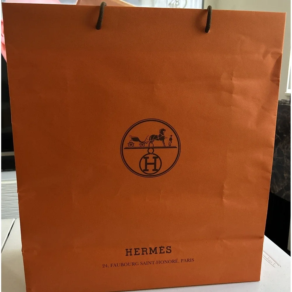 HERMES Extra Large Paper Shopping Bag W16
